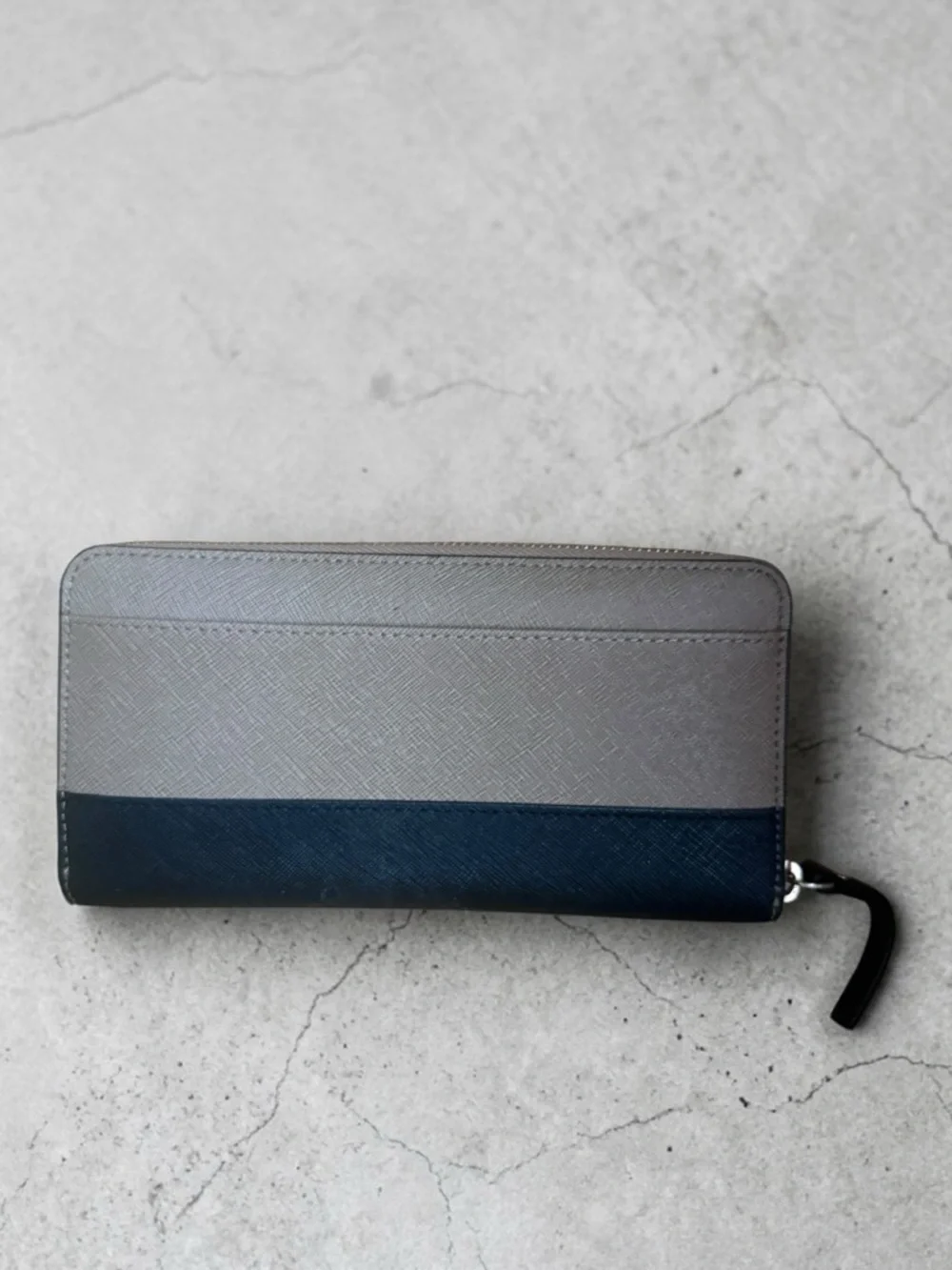 kate spade Two-Tone Zip Wallet in Taupe and Black - Picture 3 of 7